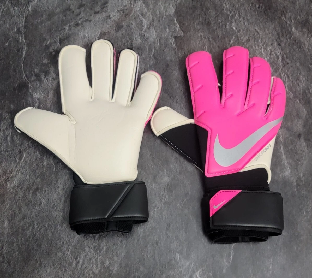 Nike Vapor Grip 3 Promo Goalkeeper Soccer Gloves Pink Size 9