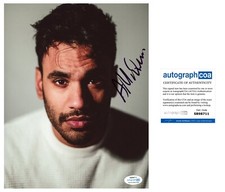 Andy McQueen ‘Outer Banks’ Signed Autographed 8x10 Photo ‘Carlos Singh’ ACOA