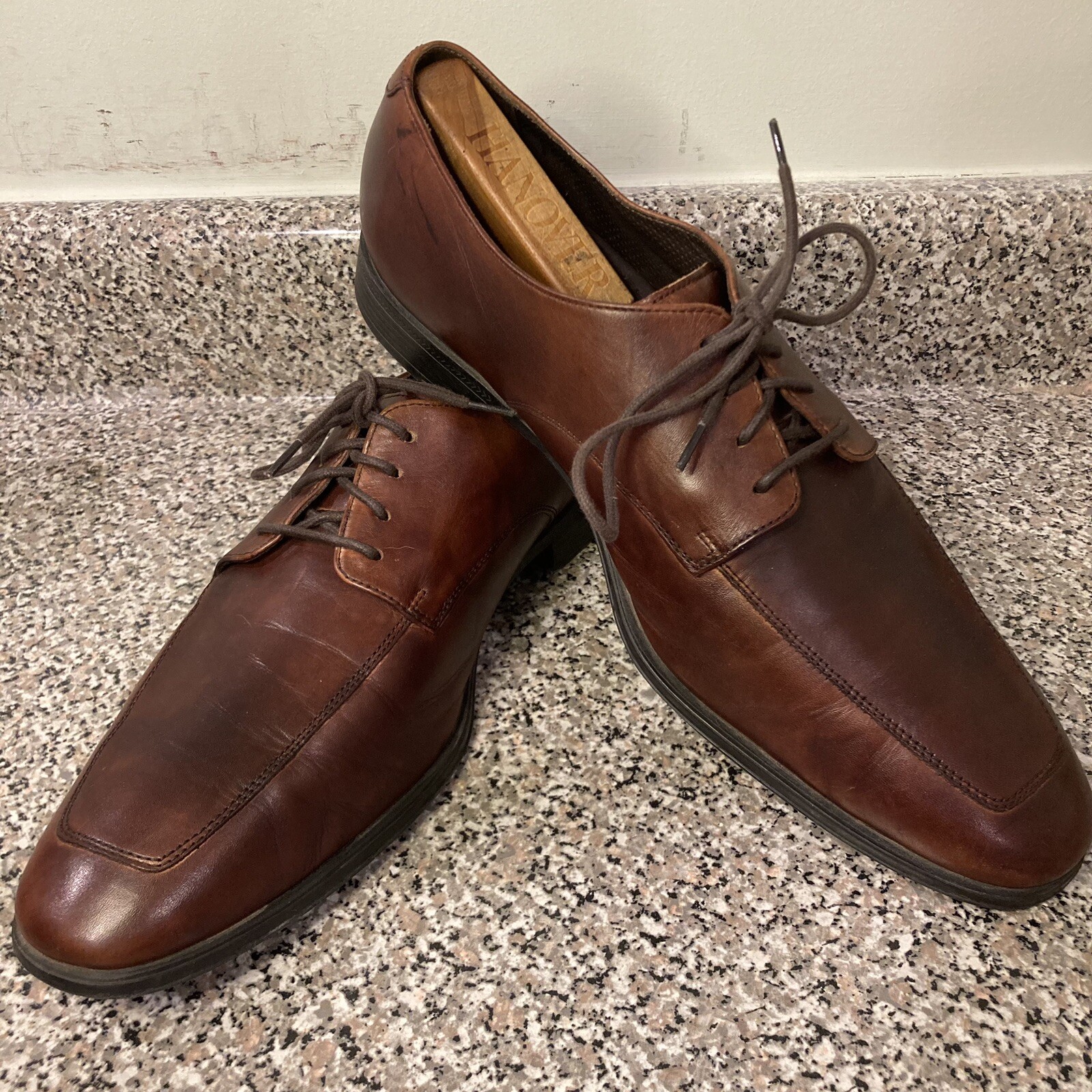 SAOLA Grembiule uomo Cole Haan Air Adams C09436 marrone punta derby taglia 13M