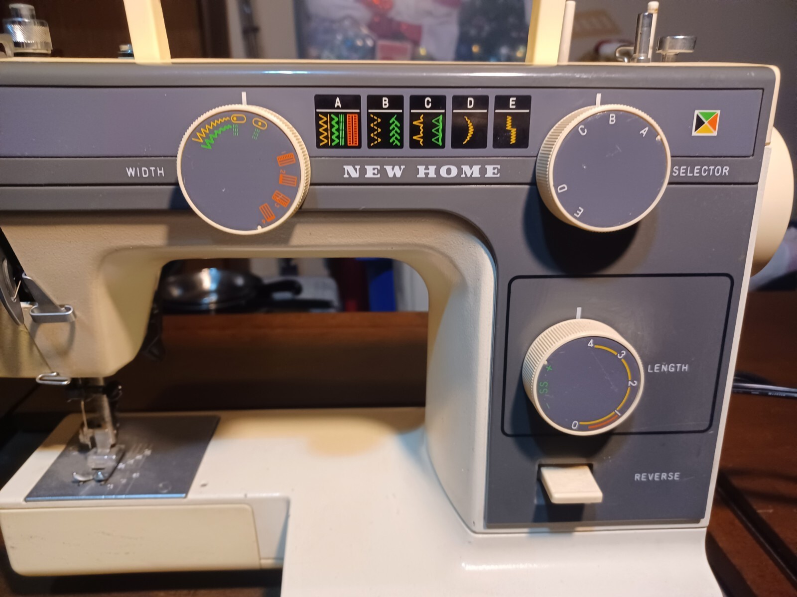 New Home Model L532 Sewing Machine W/Furniture Read Description eBay