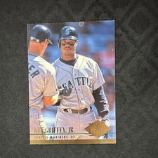 Fleer 1994 Fleer Ultra Ken Griffey Jr #120 Seattle Mariners Baseball Card