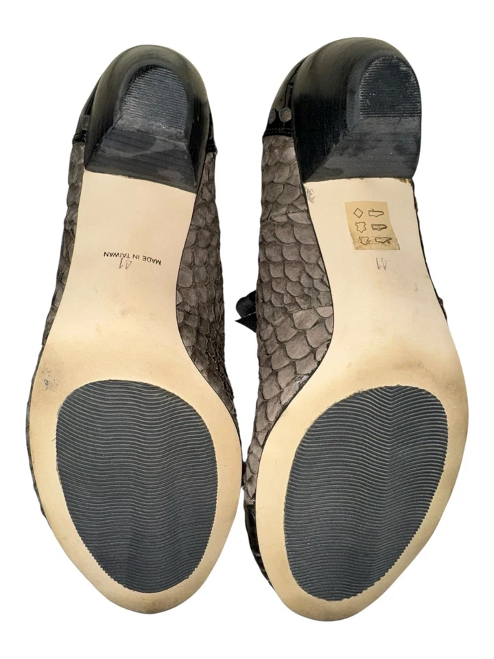 Zapatos de cuero gris oscuro con arco de pescado totalmente negros talla 9-9 1/2 retro chic de EE. UU. Foto 4 de 4