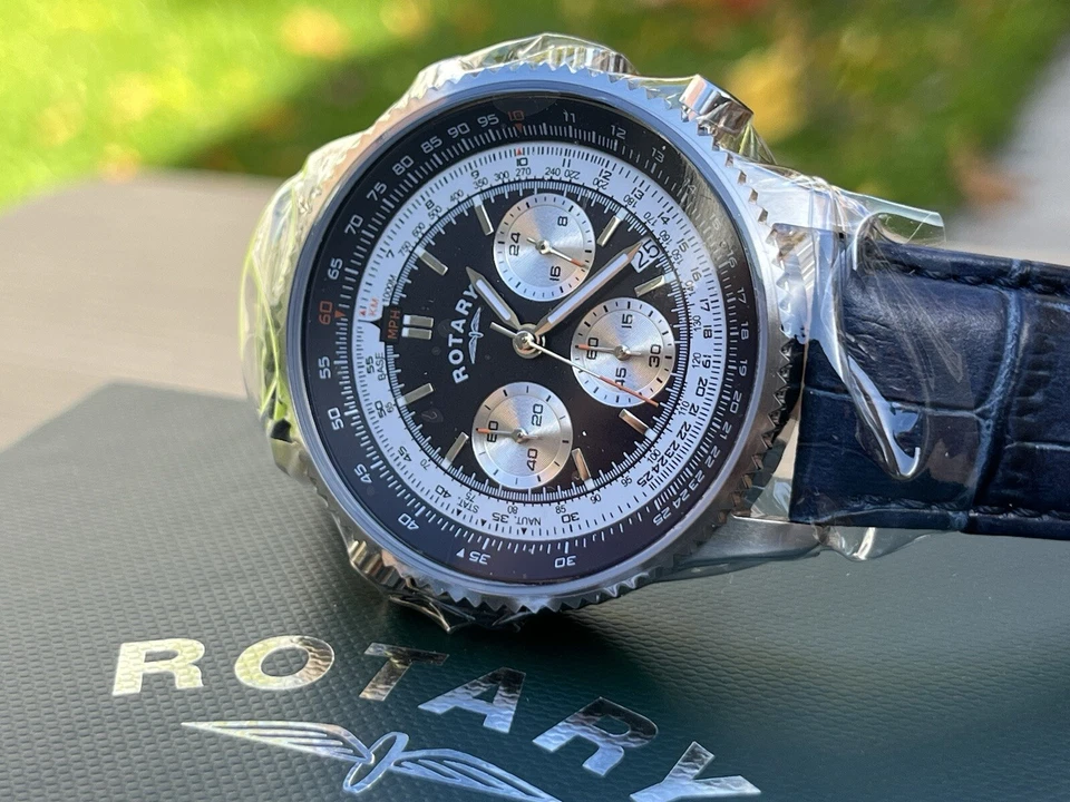 ROTARY GS03021/05 MENS AVIATOR CHRONOGRAPH TACHYMETER NAVY BLUE WHITE DIAL WATCH - Image 2 of 4