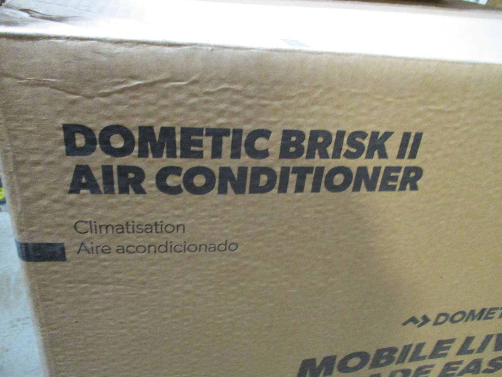 DOMETIC BRISK II AIR CONDITIONER 13,500 BTU WHITE B57915.XX1C0 RV