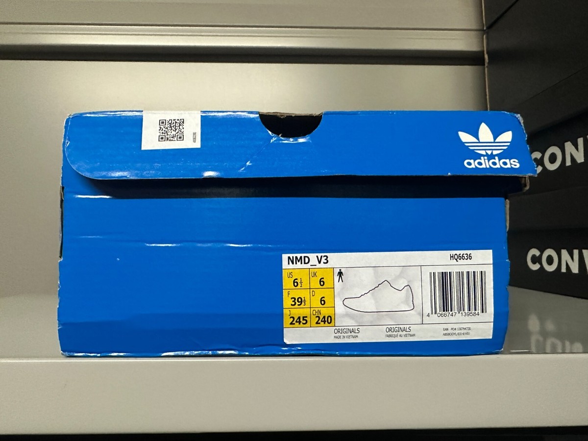 Authentic Adidas Originals NMD R1 V3 ® ( Men Sizes UK: 6 & 7