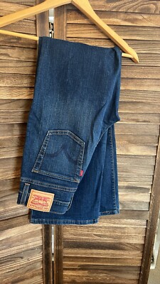 Perfectly Slimming Bootcut Jeans  Size 10 dark wash Mid Rise. Levis 512