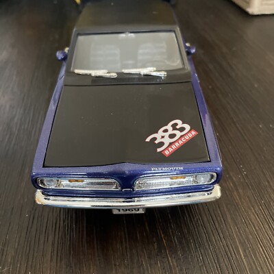 1969 Plymouth Barracuda 383 Purple Blue 1/18 Road Signature