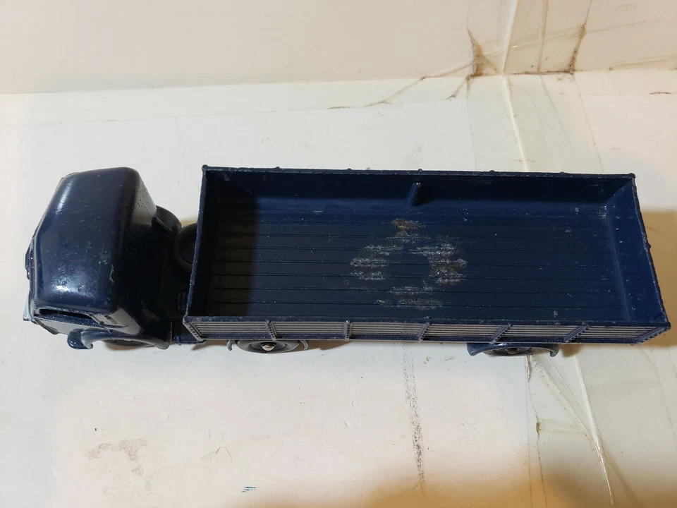 Dinky Toys Tracteur Panhard Meccano Diecast Tractor Stake Truck - Image 3 of 4