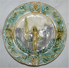 JEANNE D'ARC ASSIETTE EN BARBOTINE