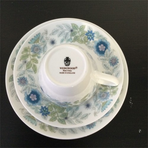 Cup, Saucer & Plate trio 1970s 1980s Wedgwood Clementine blue white lilac green - Picture 4 of 5