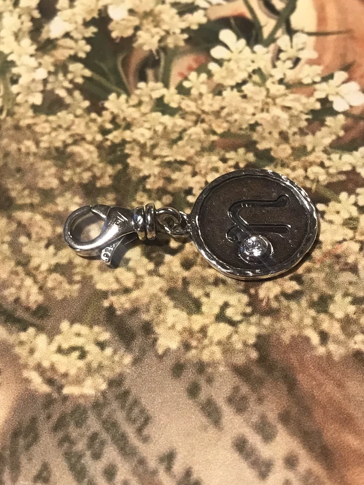 Colgante Silpada Plata Esterlina C2514 Inicial y Dije con Circonita Cúbica Antes $44 Foto 2 de 4