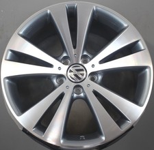 1x Alufelge 18 Zoll VW Passat 3C CC Eos 8Jx18 ET44 3C0601025T