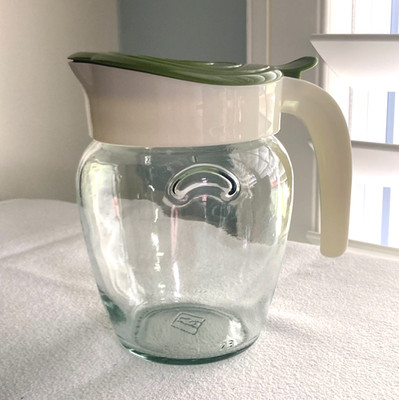 QLUX ALEGRE Glass Pitcher w/Lift Lid Pour Spout 580 ml 2.5 c. Cream Milk Coffee