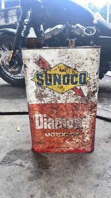 Vintage Sunoco 10 Quart Motor Oil Can Diamond.