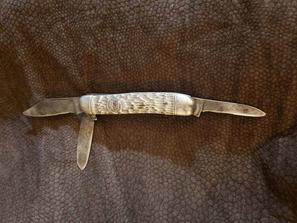 Navaja de bolsillo Imperial vintage de tres hojas de acero inoxidable de 3,5 pulgadas de largo  Foto 2 de 4