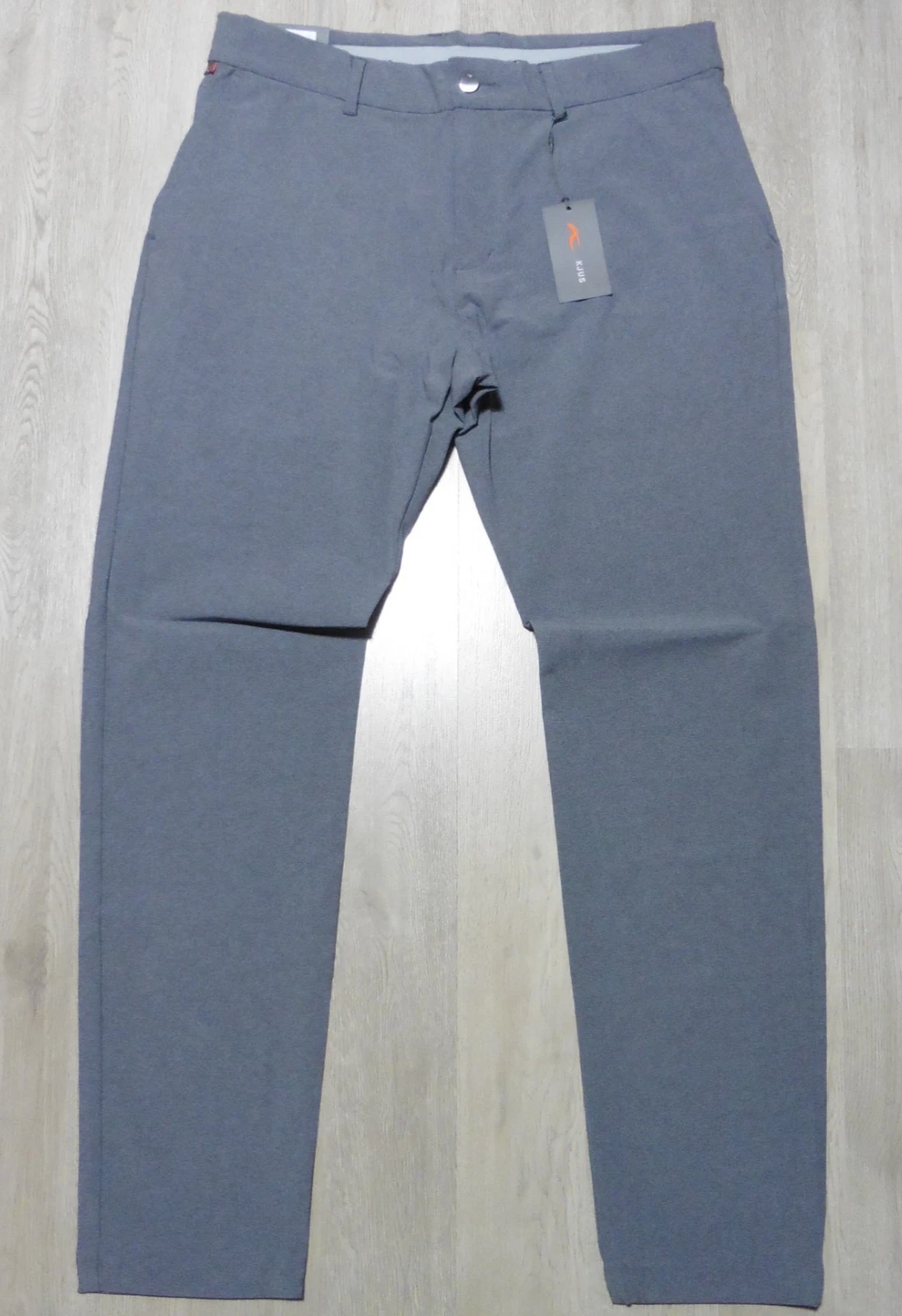 KJUS Mens 36 X 32 JAVIER PANTS STEEL GREY PERFORMANCE GOLF 5-POCKET STRETCH
Opens in a new window or