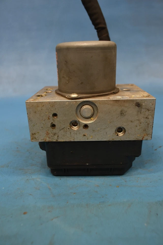 ISUZU NRR NPR NQR ABS 2011-2016 CONJUNTO BOMBA DE FRENO ANTIBLOQUEO ABK OEM 898248993 Foto 2 de 4