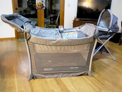graco bassinet stand