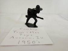 Tim Mee plastic VTG 1960's 60mm Cowboy running with rifle.