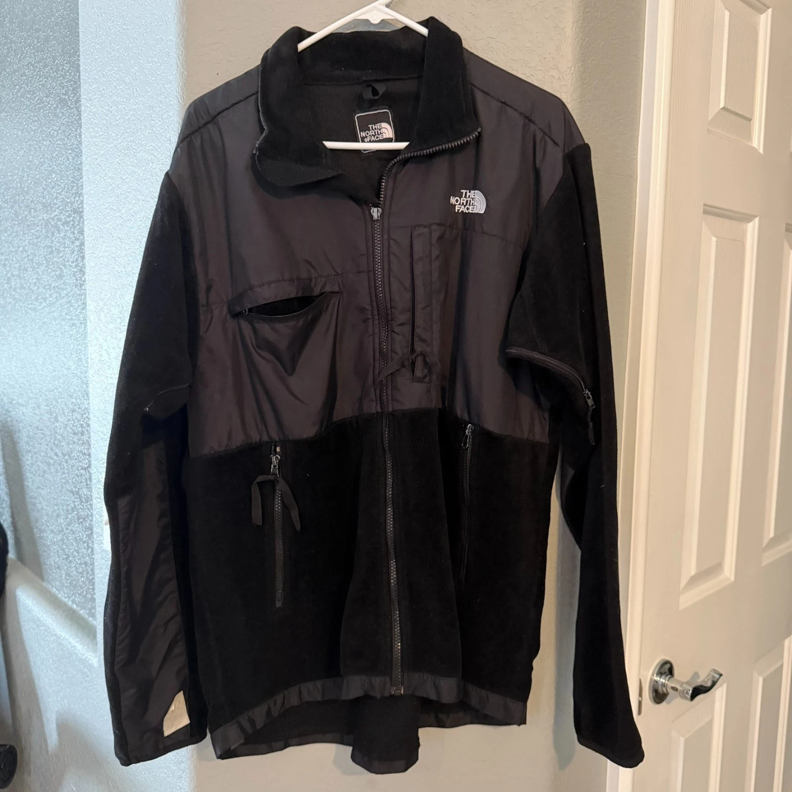 The North Face Black Fleece Jacket Full Zip Outdoor Hiking Men L