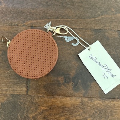 NWT Universal Thread Women's Circle Pouch Brown Lobster Clasp