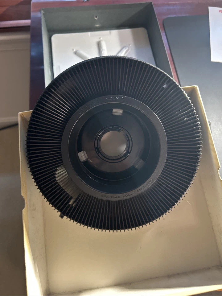 Kodak Carousel Transvue 140 Slide Tray Vintage, Black - Image 4 of 4