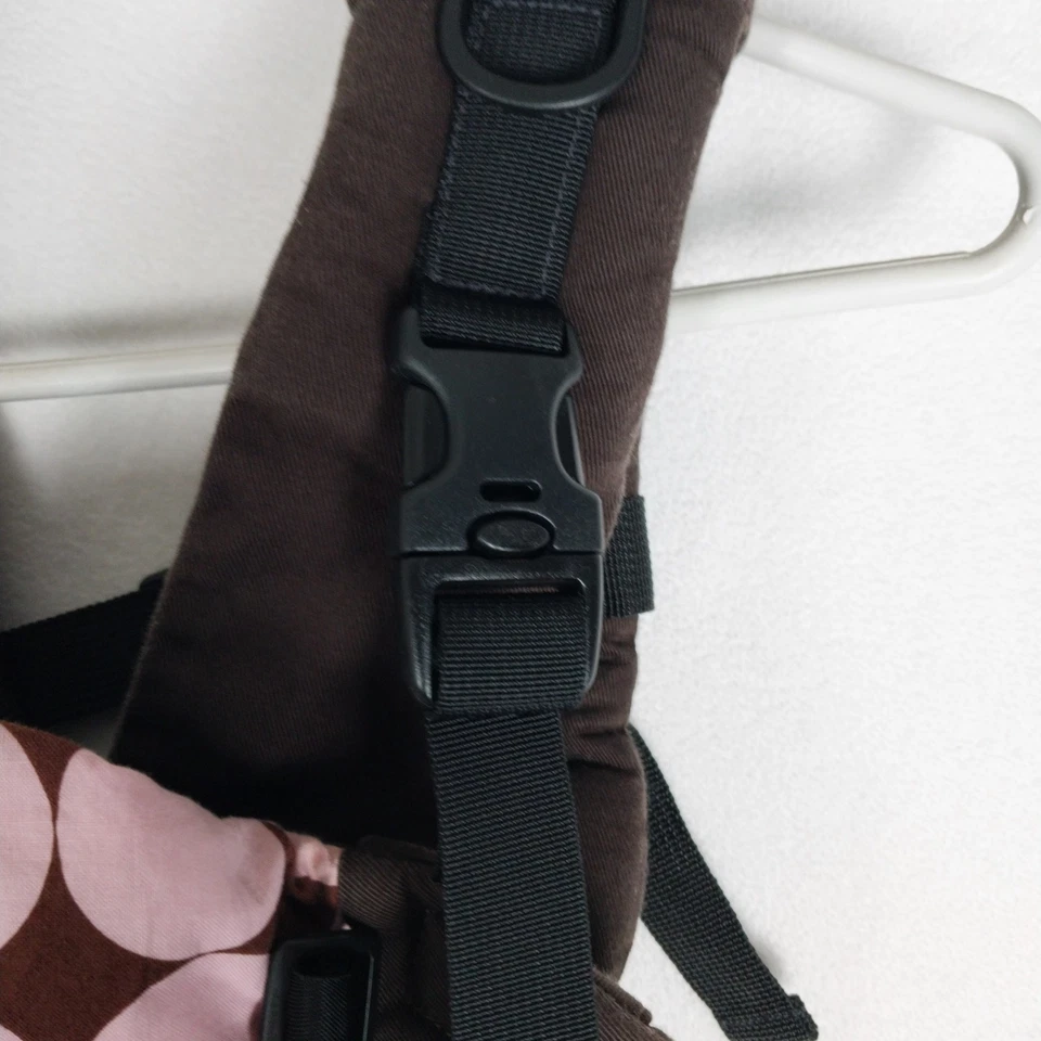 BECO Baby Carrier Gemini: шоколадно-коричневый с розовыми точками - универсальный, эргономичный - Изображение 4 из 4