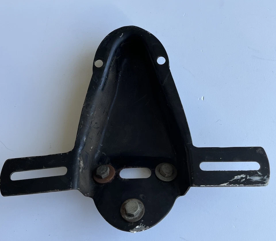 Soporte de luz trasera DUCATI 750-900 Super Sport 1975-1982 y otras marcas italianas Foto 2 de 2