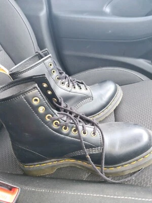 used doc martens womens 7