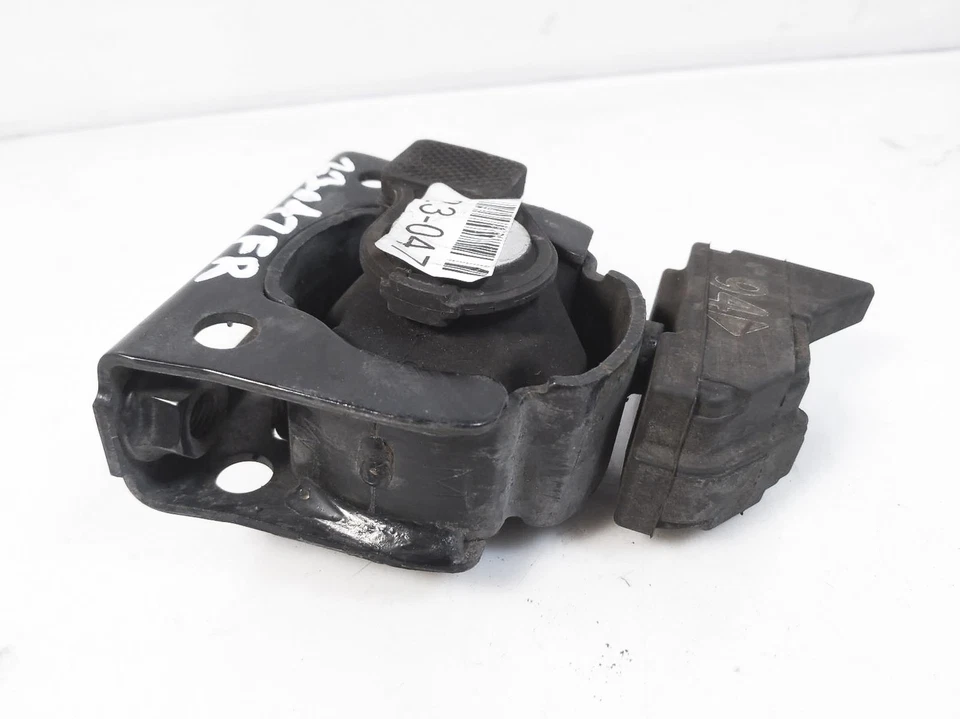 Toyota Prius V 2012-2014 montaje motor delantero 12361-37090 Foto 3 de 4