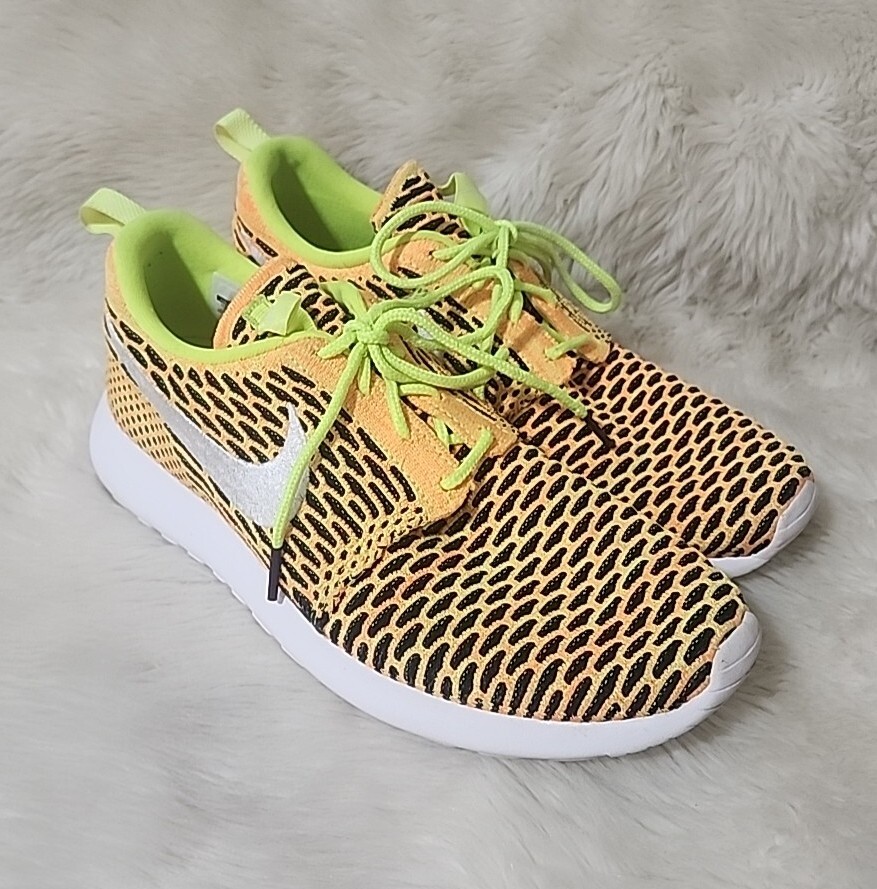 nike roshe one yellow