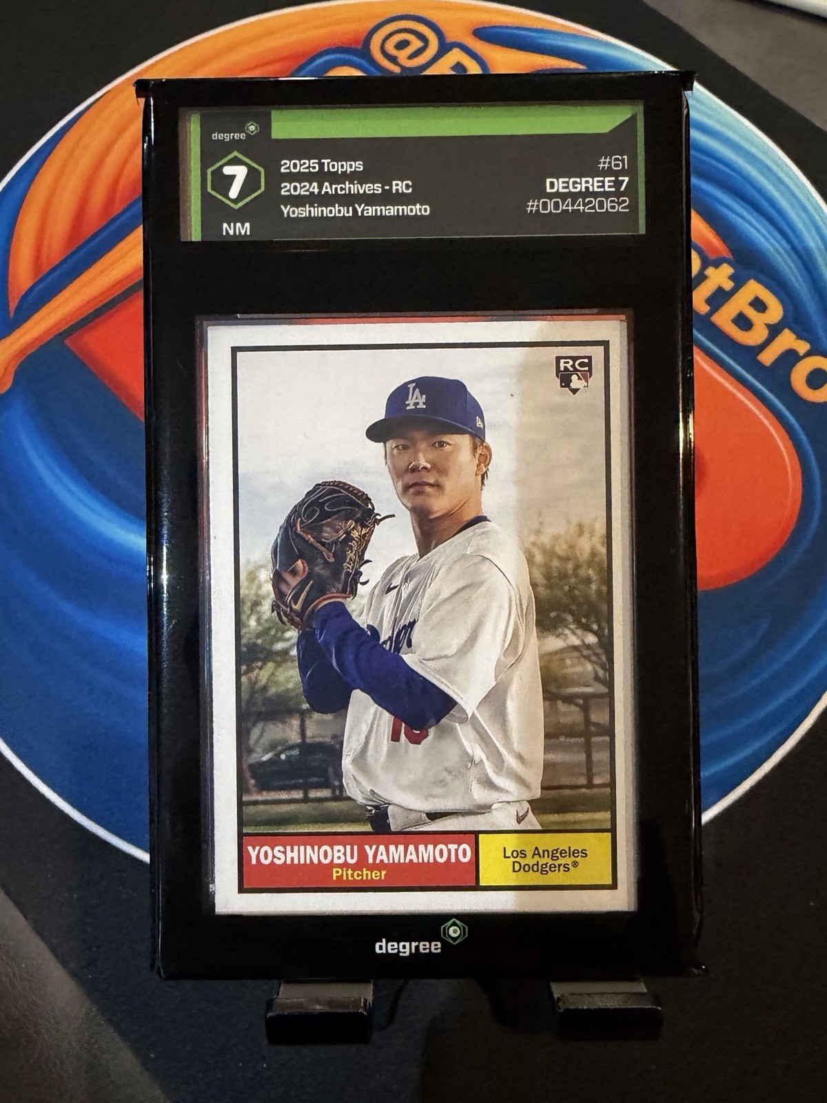 2024 TOPPS ARCHIVES #61 YOSHINOBU YAMAMOTO - ROOKIE RC - Graded nm-Mint