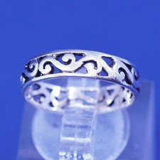 Size 5.25, vintage sterling silver handmade ring, 925 filigree whirl band