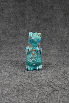 Bear Zuni Fetish Carving - Claudia Peina