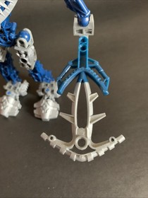 2005 LEGO BIONICLE: Toa Hordika Nokama (8737) With Random Lego Parts