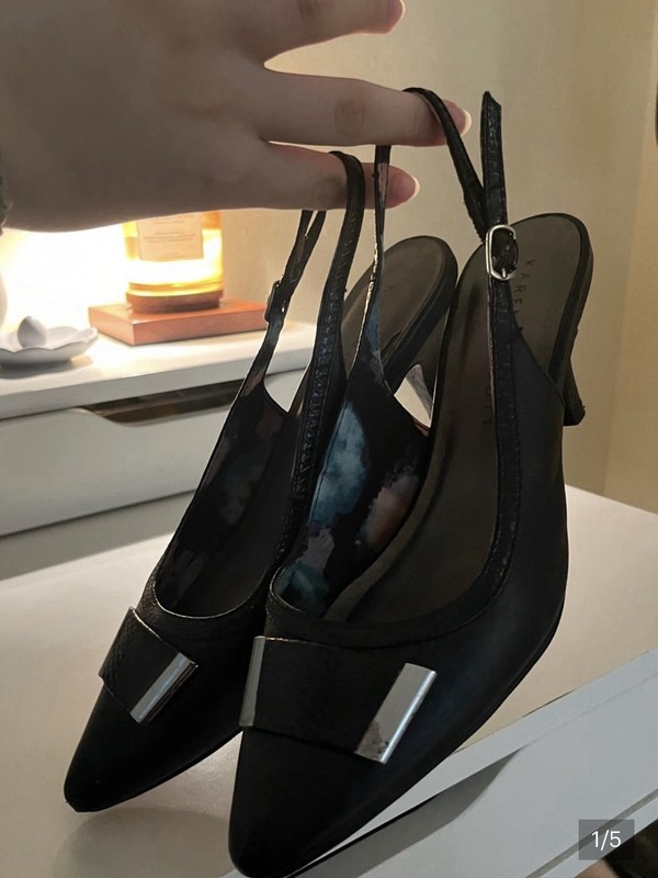 Karen Scott Women's Black Leather Pointed Toe Slingback Heels Buckle 8.5