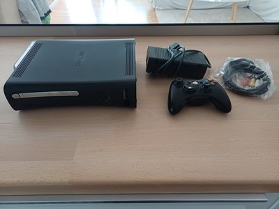 Microsoft Xbox 360 Elite 120GB Spielekonsole - Schwarz (FAA-00066)
