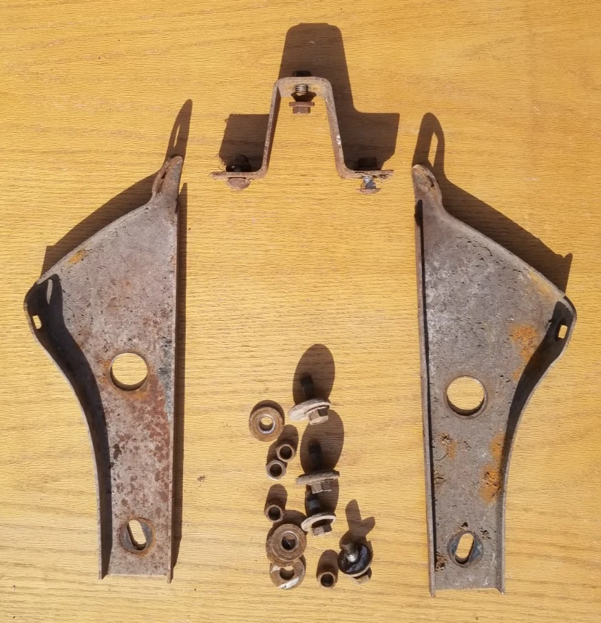 Soportes parachoques trasero parte Pontiac Grand Prix y Bonneville 1963 Foto 2 de 4