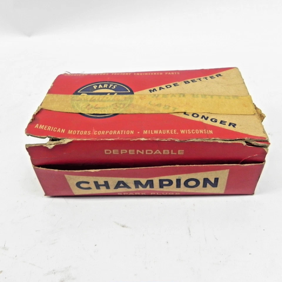 AMC RAMBLER CHAMPION SPARK PLUG BOX OF 8 LOT NEW OLD STOCK VINTAGE #H-18Y - Image 2 of 4