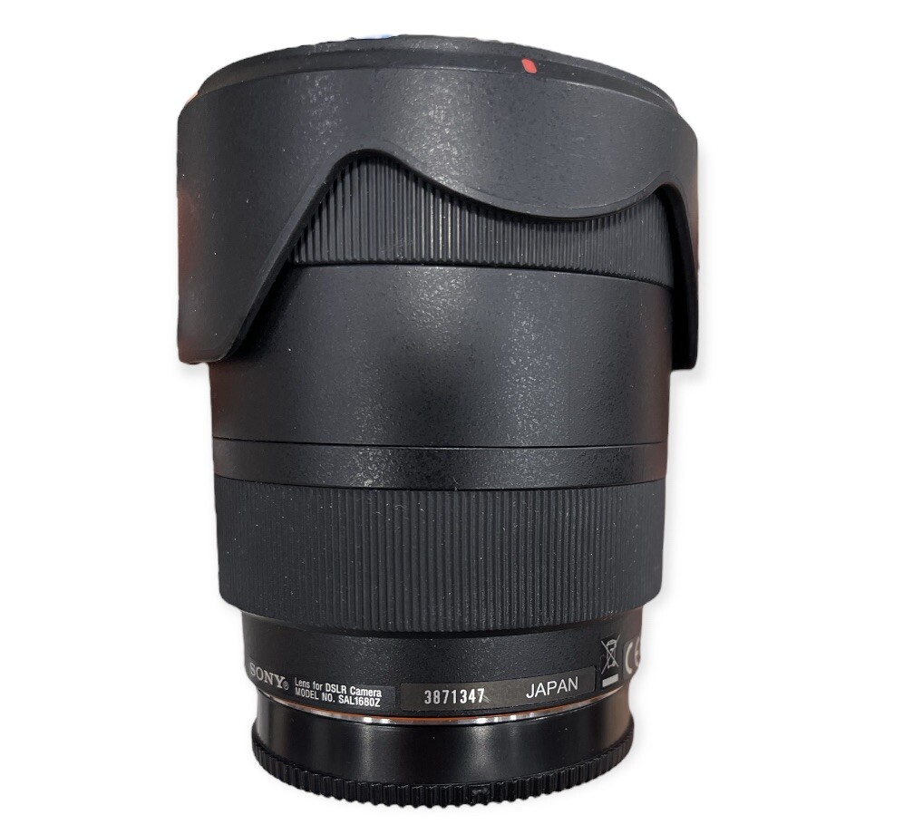 SONY standard zoom lens Vario-Sonnar T * DT 16-80mm F3.5-4.5 ZA APS-C  compatible