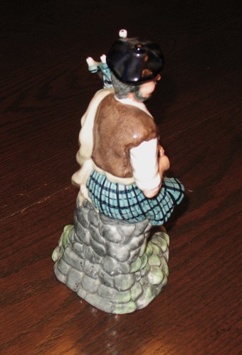 Royal Doulton Figurine The Piper HN 2907 - Picture 3 of 8