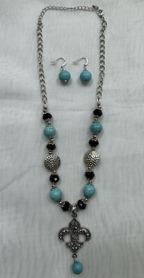 Pewter and Turquoise Fleur de lis Jewelry Set with 16  Necklace + 1.25  Earrings
