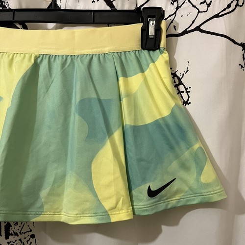 NWT Nike Active Skort Golf Tennis Swirl Tie Dye Green Yellow Girl’s Large - Picture 2 of 9