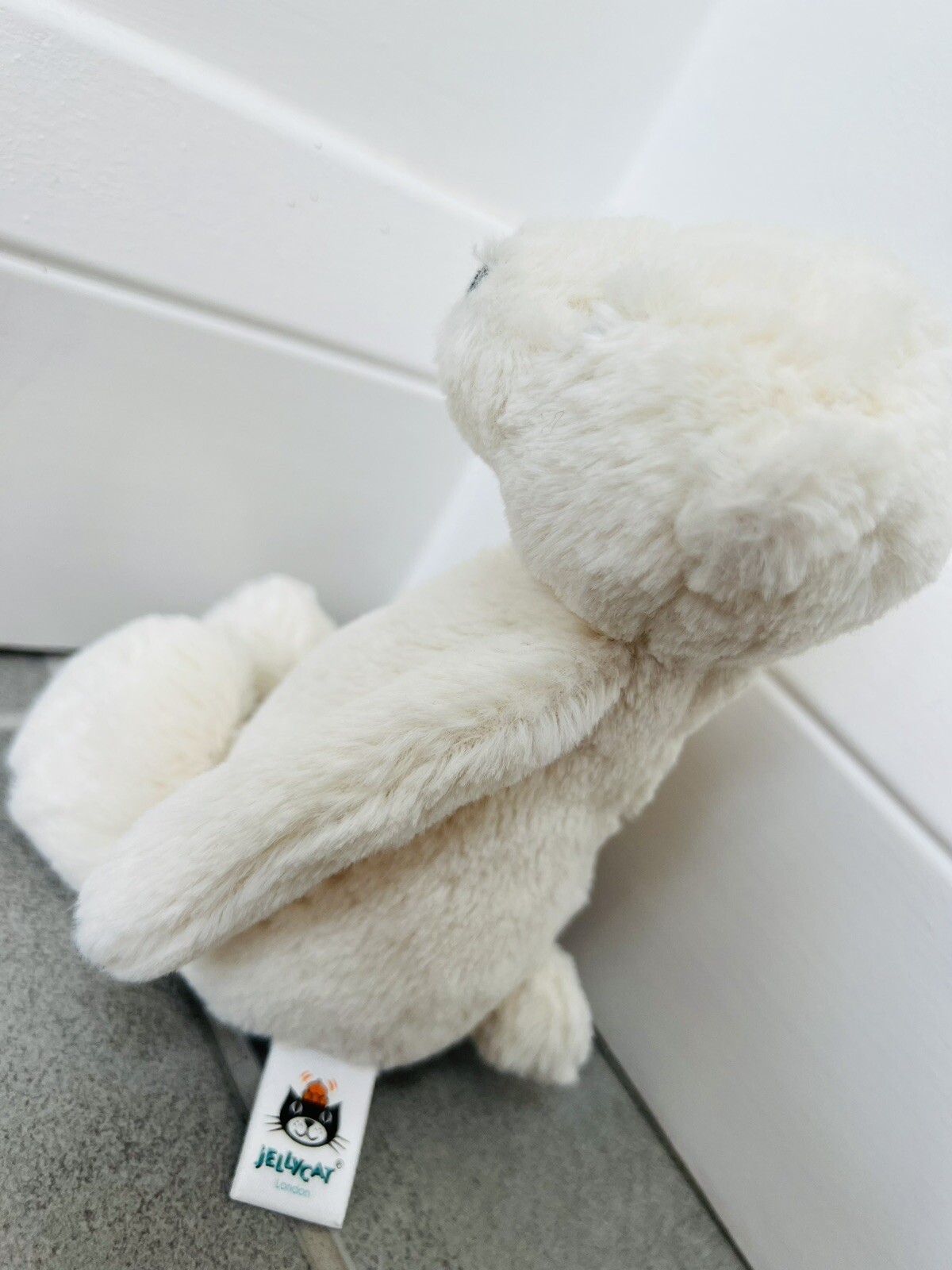 Jellycat Bashful Polar Bear White Cream Small Plush / Soft Toy- Retired - Picture 4 of 5