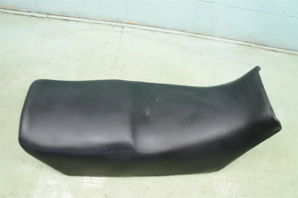 suzuki gs550ef GS 550E ES FRONT REAR SEAT SADDLE *2349 - Image 2 of 4