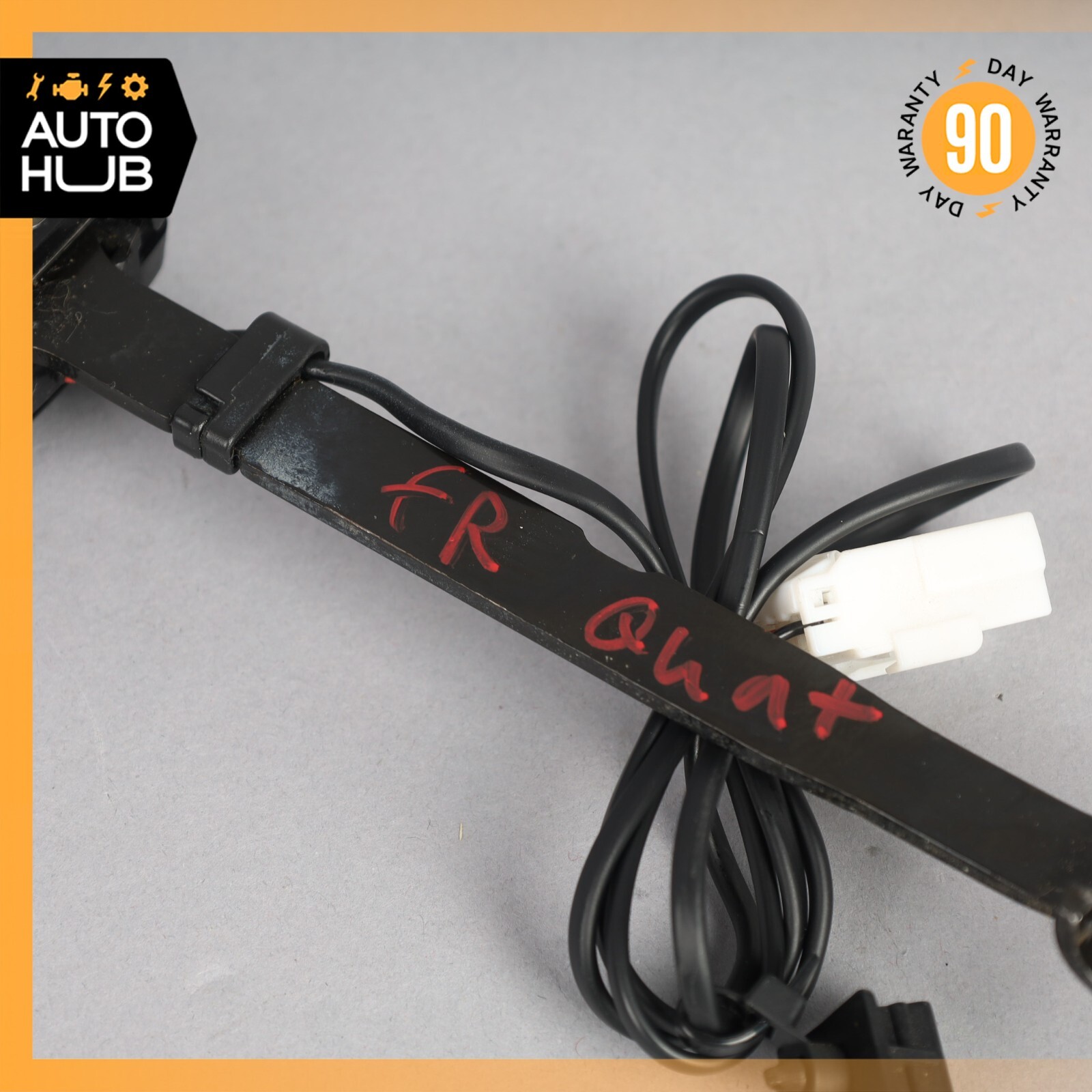 03-13 Maserati Quattroporte M139 Front Right Side Seat Belt Buckle OEM