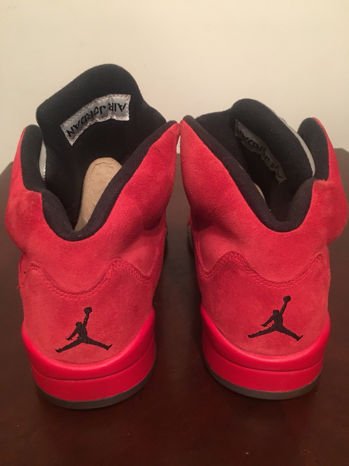 Nike taglia air jordan retro 5 rosso scamosciato taglia Nike 9 buone condizioni 8a1d24 Nike taglia air jordan retro 5 rosso scamosciato taglia Nike 9 buone condizioni 8a1d24