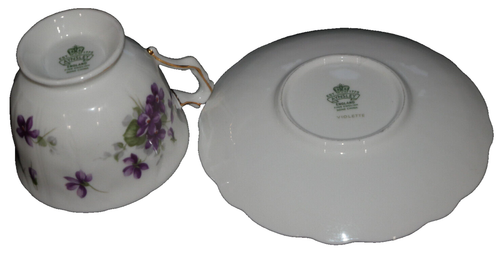 Taza y platillo Aynsley Fine English Bone China violeta borde dorado hecho en Inglaterra - Imagen 4 de 5