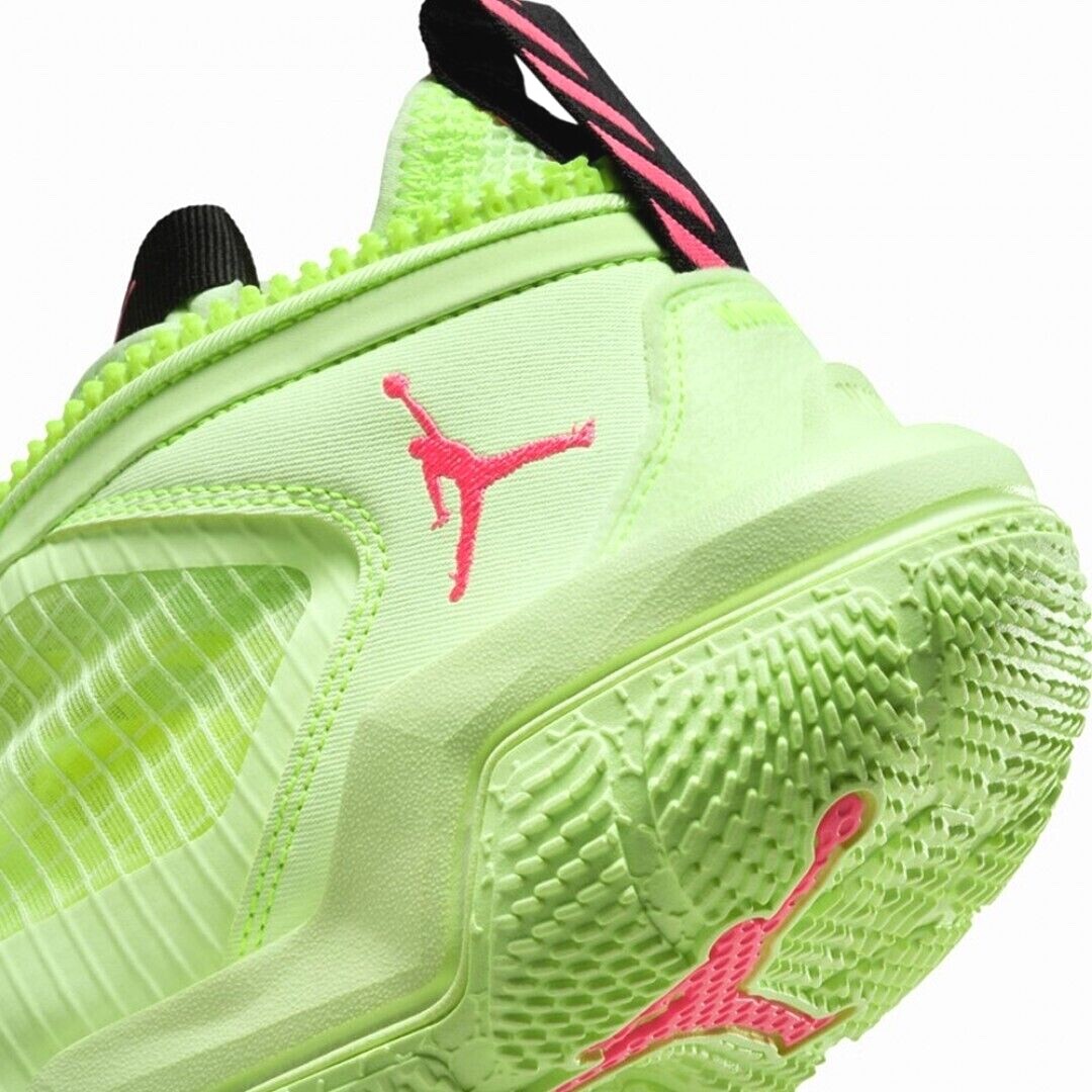【本物保証 /関税・送料無料】Nike Jordan Brand Why Not Zer Nike Jordan Why Not Zero 6 Basketball Sneakers Low Top
