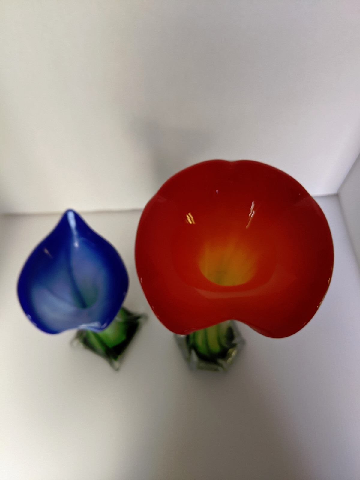 Pair of Vtg Art Glass Lily Flower Bud Vase/Jack in Pulpit Bud Vase EUC